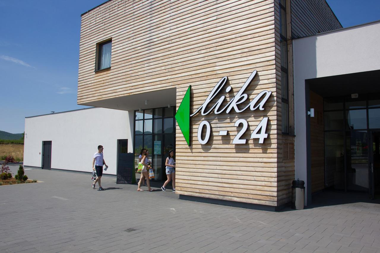 Hotel Lika Sjever Brinje Exterior photo