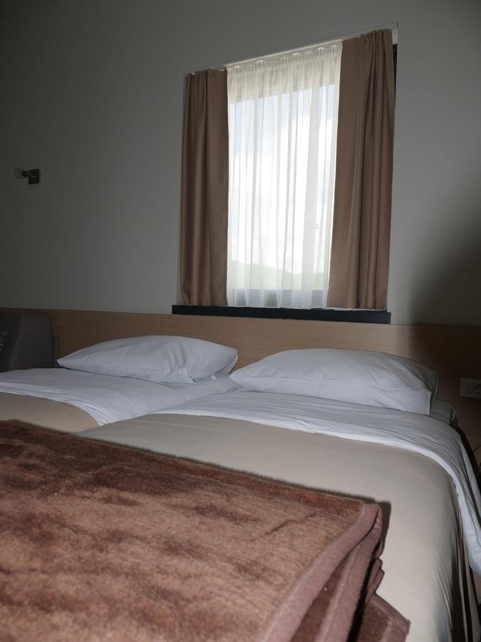Hotel Lika Sjever Brinje Exterior photo